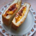 Jock's cooksnap of when they made ホットポケットサンド.
