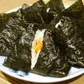 meg115's cooksnap of when they made 『かもめ食堂』の癒しのシャケおにぎり.