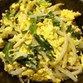 ハムッチョ's cooksnap of when they made 材料３つで　ニラとモヤシの卵炒め.