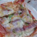 あぃちゃんず's cooksnap of when they made お餅ピザ☆お正月の残り物で.