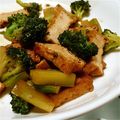 melon75's cooksnap of when they made ブロッコリーと厚揚げ☆オイスター炒め.