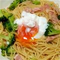 タカハッシー's cooksnap of when they made ブロッコリーとベーコン・温泉卵のパスタ❤.