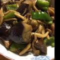 ChimakiK's cooksnap of when they made 秋☆なすとしめじとピーマン炒め♪.
