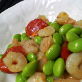 maruru-nn's cooksnap of when they made おつまみにも♬枝豆と小エビのトマト炒め♡.