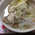 マルルル's cooksnap of when they made 鶏肉団子とキノコの鍋.