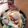 イシス女神's cooksnap of when they made 簡単☆朝にがっつりハムエッグ丼.