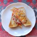 花時計咲いた's cooksnap of when they made HTCトースト（ハム・トマト・チーズ）.