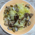 chi−ちゃん's cooksnap of when they made キャベツとあさりの酒蒸し.