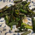 Malolonlon's cooksnap of when they made 紅菜苔と言えばやっぱり中華炒め!.