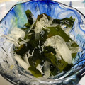 ゆかママ2828☆'s cooksnap of when they made 簡単♪新玉ねぎ＆ワカメの和え物.