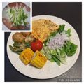 ほか弁ママ's cooksnap of when they made 捨てないで！レタスの固い所は千切りで♪.