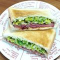 YCHキッチン's cooksnap of when they made ハワイで食べたパストラミビーフサンド.