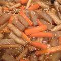 yocchi2109's cooksnap of when they made 牛蒡と蒟蒻と人参の煮物.
