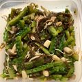 にーなんぐ's cooksnap of when they made 苦くない！ゴーヤとしめじのおひたし.