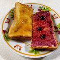 みぽぽ37's cooksnap of when they made ブルーベリージャムとマーガリンのトースト.