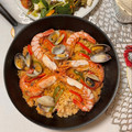 yesmama's cooksnap of when they made フライパンで簡単♪魚介とトマトのパエリア.
