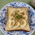 ビートルズ食堂's cooksnap of when they made バナナ好きの塩麹トースト.