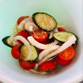 azbjbn's cooksnap of when they made 新玉ねぎときゅうりとトマトの辛旨サラダ.
