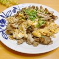 ルパンのかあさん☆彡's cooksnap of when they made 手早く1品☆舞茸とふんわり玉子の炒め物.