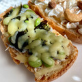 yu228's cooksnap of when they made しらすと枝豆のトースト.