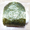 ﾋﾟﾛﾐ♡'s cooksnap of when they made おにぎりの海苔にはお醤油を塗って♪.