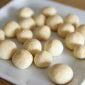 ラピナス's cooksnap of when they made 簡単！サックサク☆青汁たまごボーロ.
