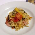 yurimo1112's cooksnap of when they made バジルとトマトの焼きそば.