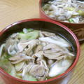 オキミン's cooksnap of when they made 白ネギとマイタケの炒め物.