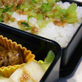 ひとみっくま２３'s cooksnap of when they made お弁当用かぶの葉おかかいため.