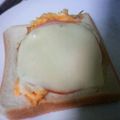 季節外れ's cooksnap of when they made 簡単 目玉焼きトースト.