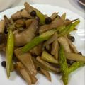 ミレーちゃん's cooksnap of when they made エリンギとアスパラのおつまみ炒め物.