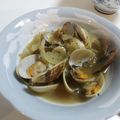 こうちんのママ's cooksnap of when they made 簡単♪あさりのにんにくバター醤油蒸し★.