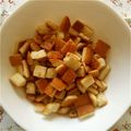 っねか's cooksnap of when they made パンの耳で♫フライパンでコンソメクルトン.