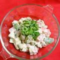 みうきー's cooksnap of when they made アボカドとサーモンの塩麴マヨわさ和え.