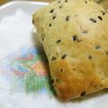 yunasmile's cooksnap of when they made ザックリ香ばしい全粒粉の黒ごまスコーン.