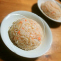 komugiko4's cooksnap of when they made 炊くだけ簡単！塩鮭と新たまねぎのピラフ.