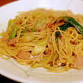 mayfair524's cooksnap of when they made ベーコンとネギと黒胡椒の和風パスタ.