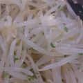 らんたまにゃん's cooksnap of when they made 梅こぶ茶でさっぱり☆もやしのおひたし.