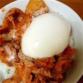 のあめろ♪'s cooksnap of when they made 簡単おいしい♡豚キムチ丼.