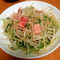 玉ネギ坊主's cooksnap of when they made 豆苗とモヤシとベーコンの炒め物.