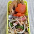 ミーリュウ's cooksnap of when they made お弁当に☆ベーコンともやしの炒め物.