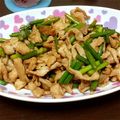 みにちえ's cooksnap of when they made ちび達大好き★豚肉とにんにくの芽炒め♪.