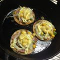 のはらちひろ's cooksnap of when they made 餃子の皮でなんちゃってピザ！.