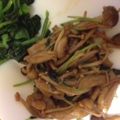 カナー's cooksnap of when they made ニンニク好きレシピ、キノコの炒め物.