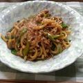 まおなや's cooksnap of when they made オイスターソースで作る「焼きうどん」.