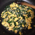 Qtaro0810's cooksnap of when they made ほうれん草と卵の中華風炒め物.