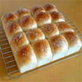 あんず亭's cooksnap of when they made HB☆ふわふわメープルちぎりパン.