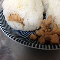 happy-nao's cooksnap of when they made 照り焼き風チキンとマヨのおにぎり～♪.