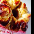 Penepe's cooksnap of when they made おばあちゃんのりんごパン.
