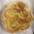 たべものがかり2's cooksnap of when they made 薄力粉でリンゴパン.